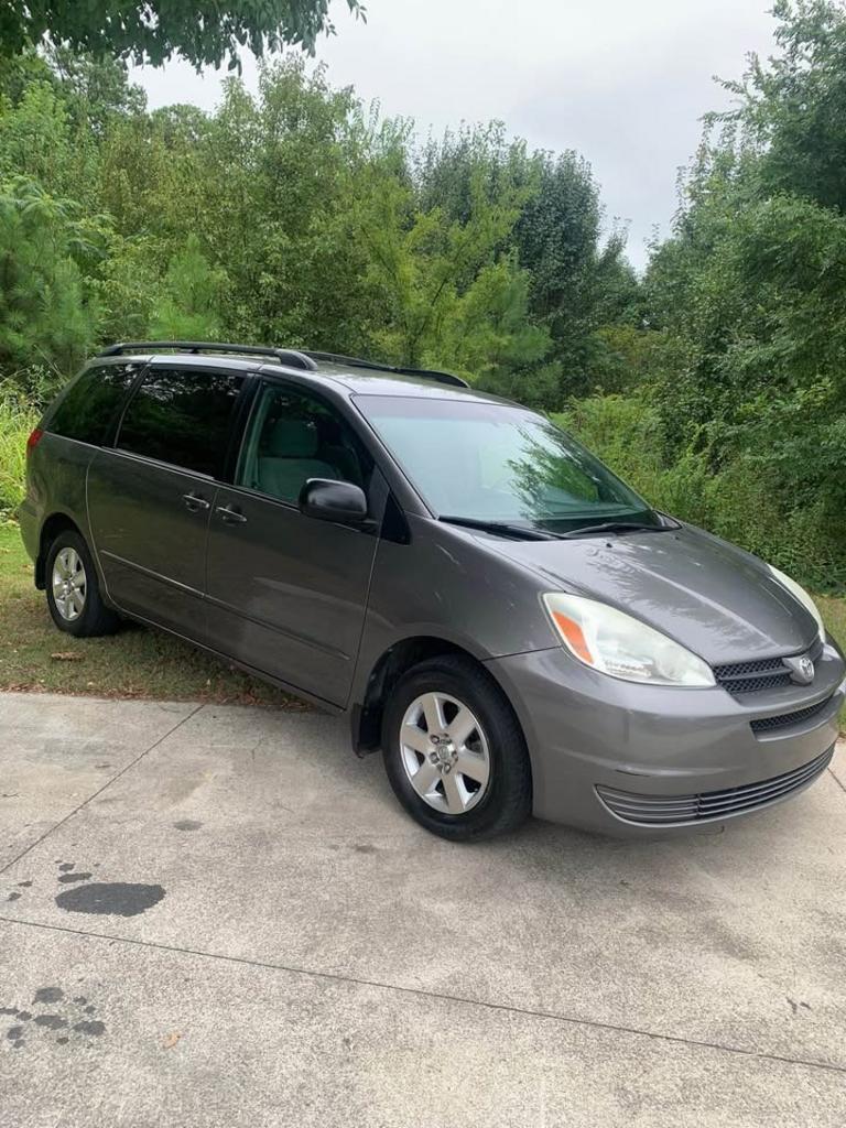 2004 Toyota Sienna CE